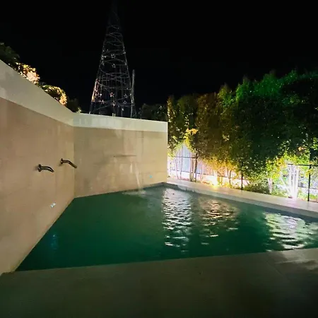 Frangaria 3* פארו