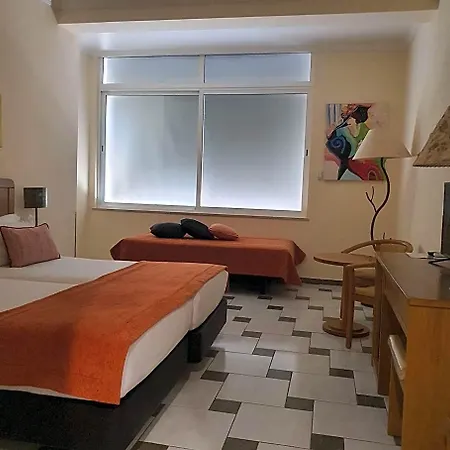 Frangaria מלון 3*